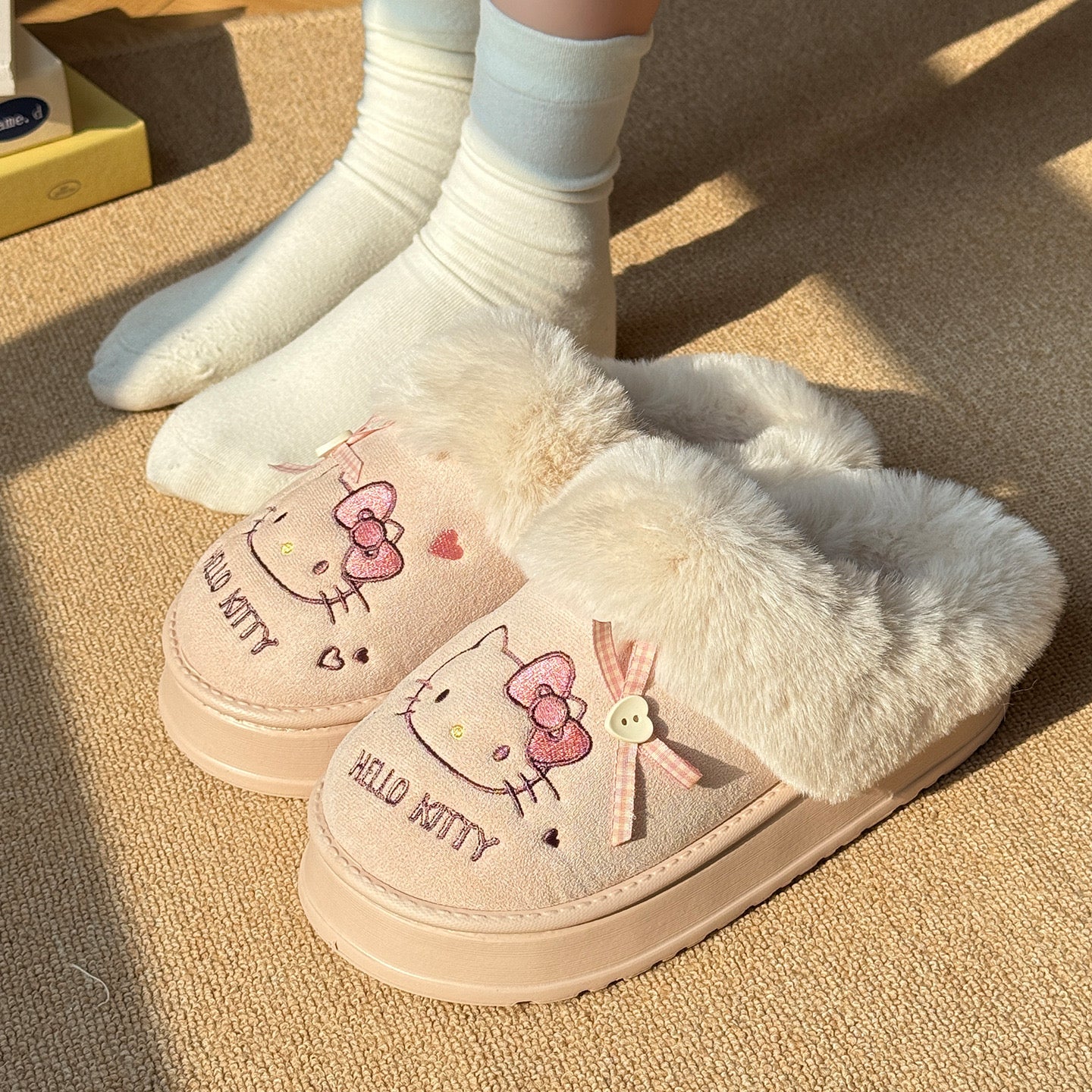Hello Kitty Fuzzy Bow Slippers