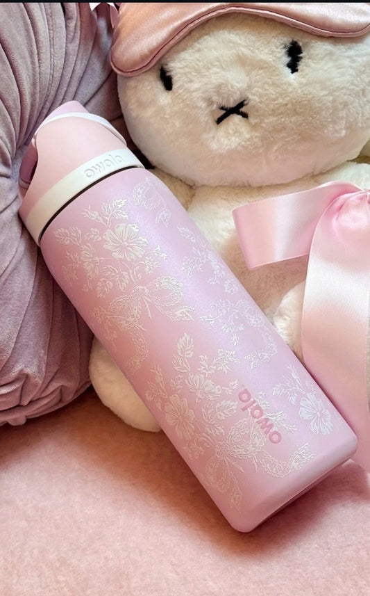 Urban Outfitters x Owala EXCLUSIVE Pink Flower 32oz Ribbon Water Bottle